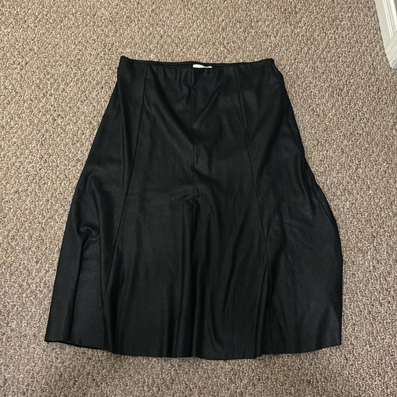 Laura Black Pebble Texture Skirt Size Medium - Picture 1 of 4